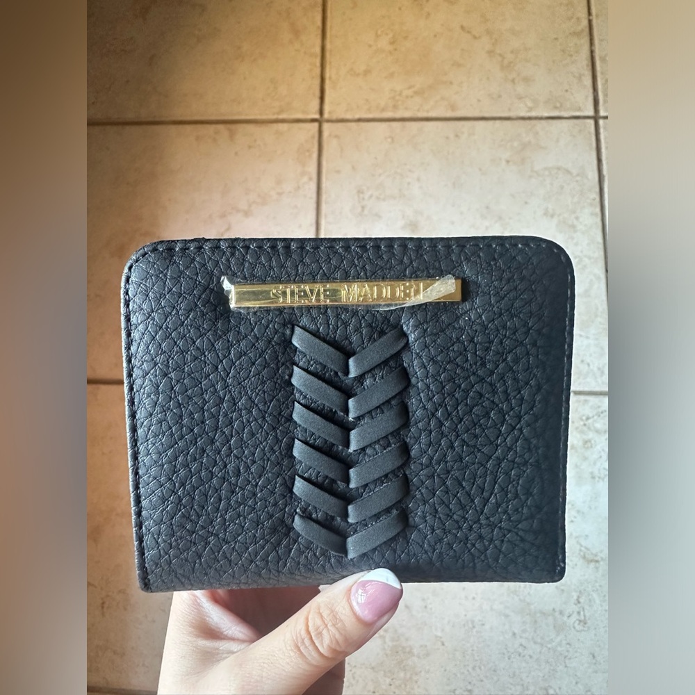 Steve Madden - French Zip Around Wallet Cognac One Size - Black - NWT